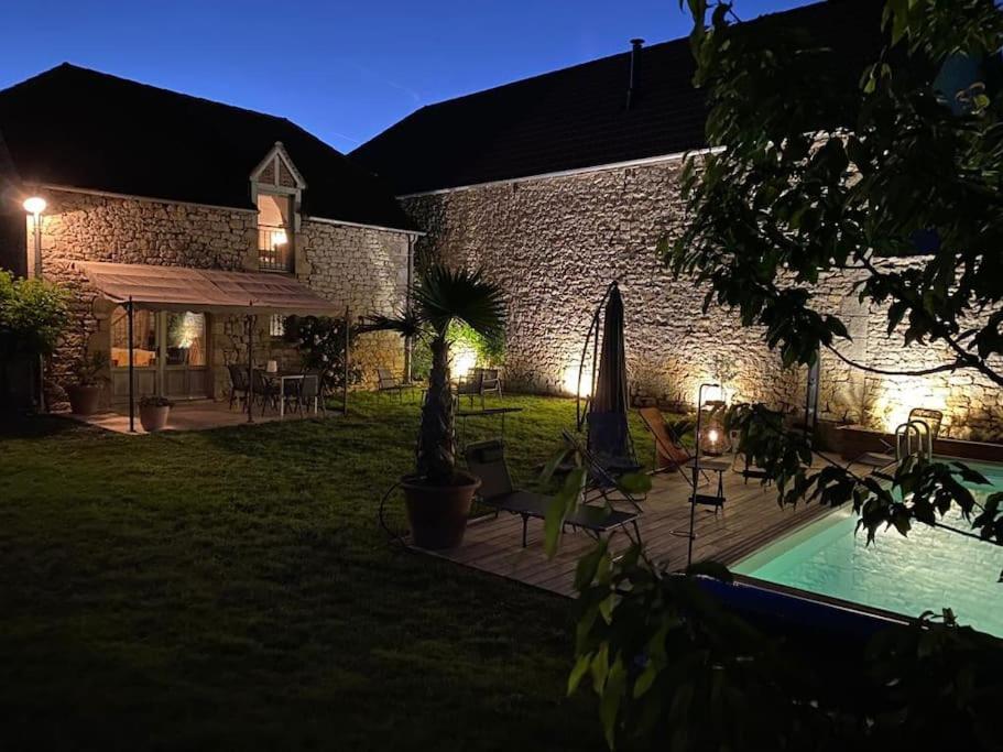 B&B Condat - Maison de village avec piscine privative - Bed and Breakfast Condat