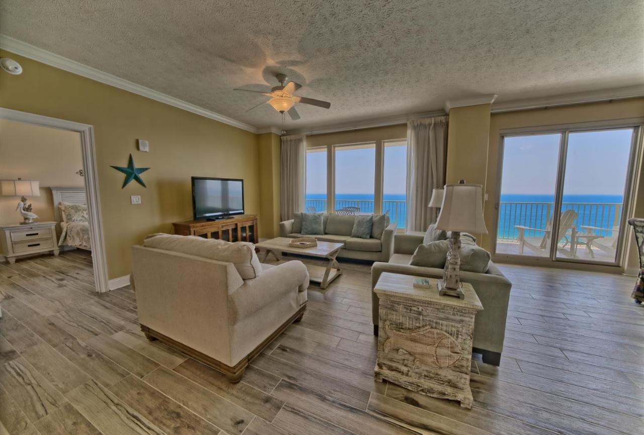 B&B Panama City Beach - Deluxe High-Rise Condo Free Poolside WiFi and Beach Access - Unit 2102 - Bed and Breakfast Panama City Beach