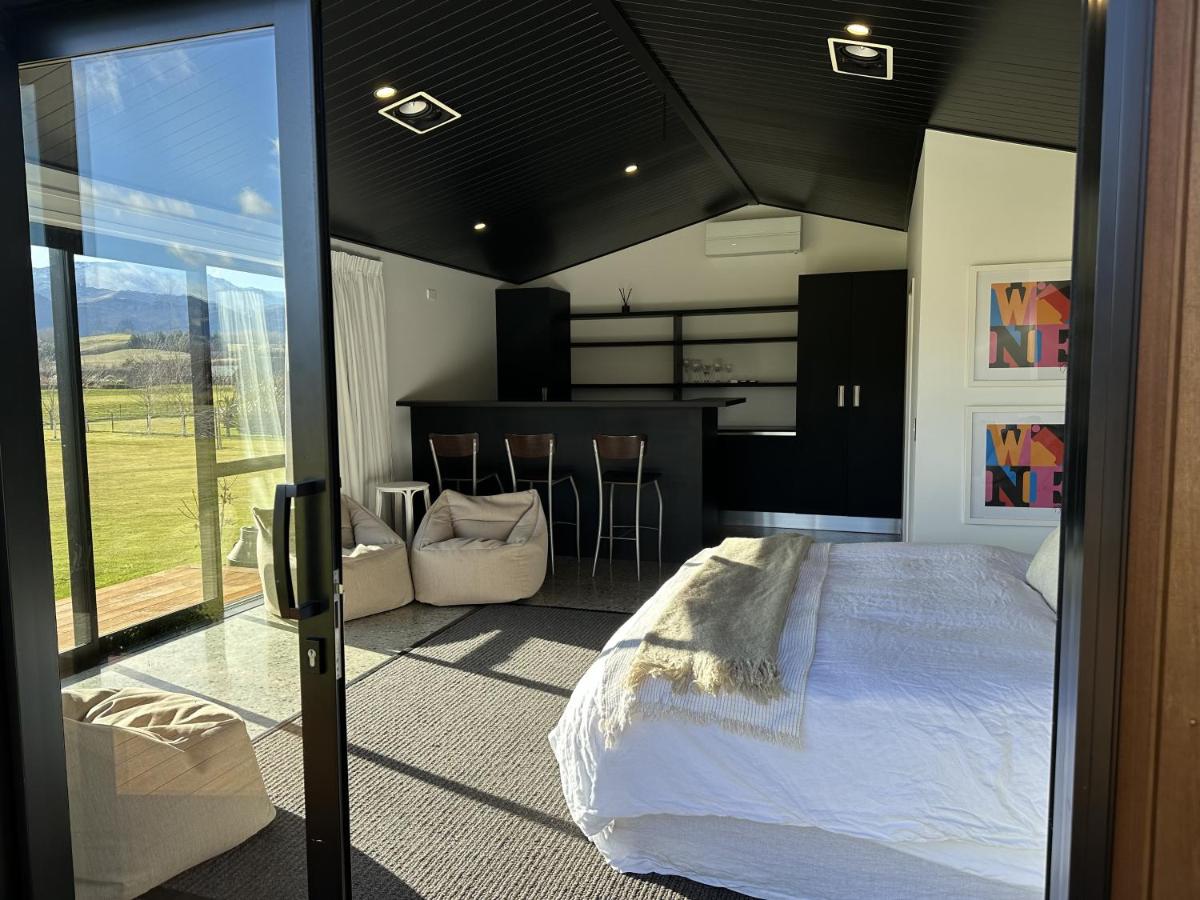 King Room with Mountain View