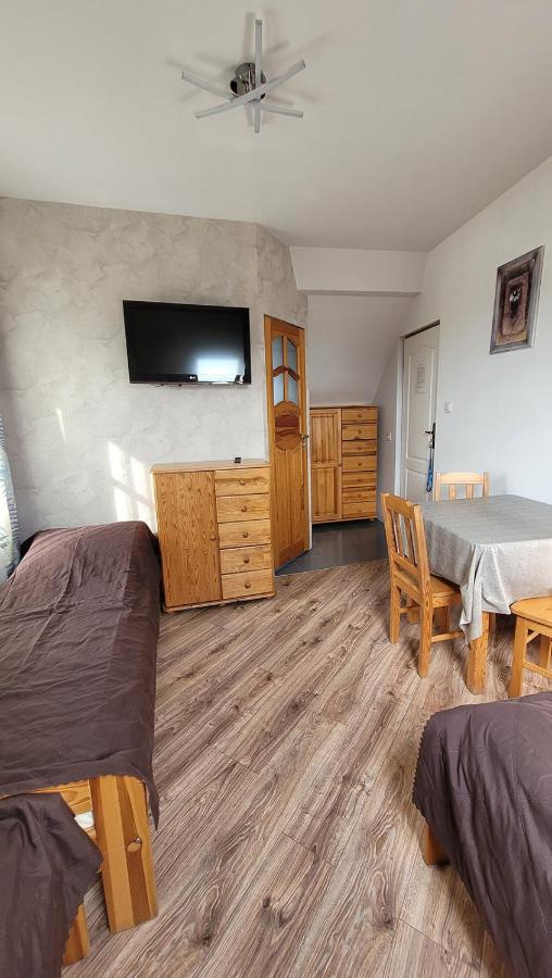 Dreibettzimmer mit eigenem Bad