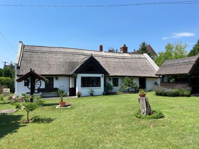A Házikó - Cottage - B&B