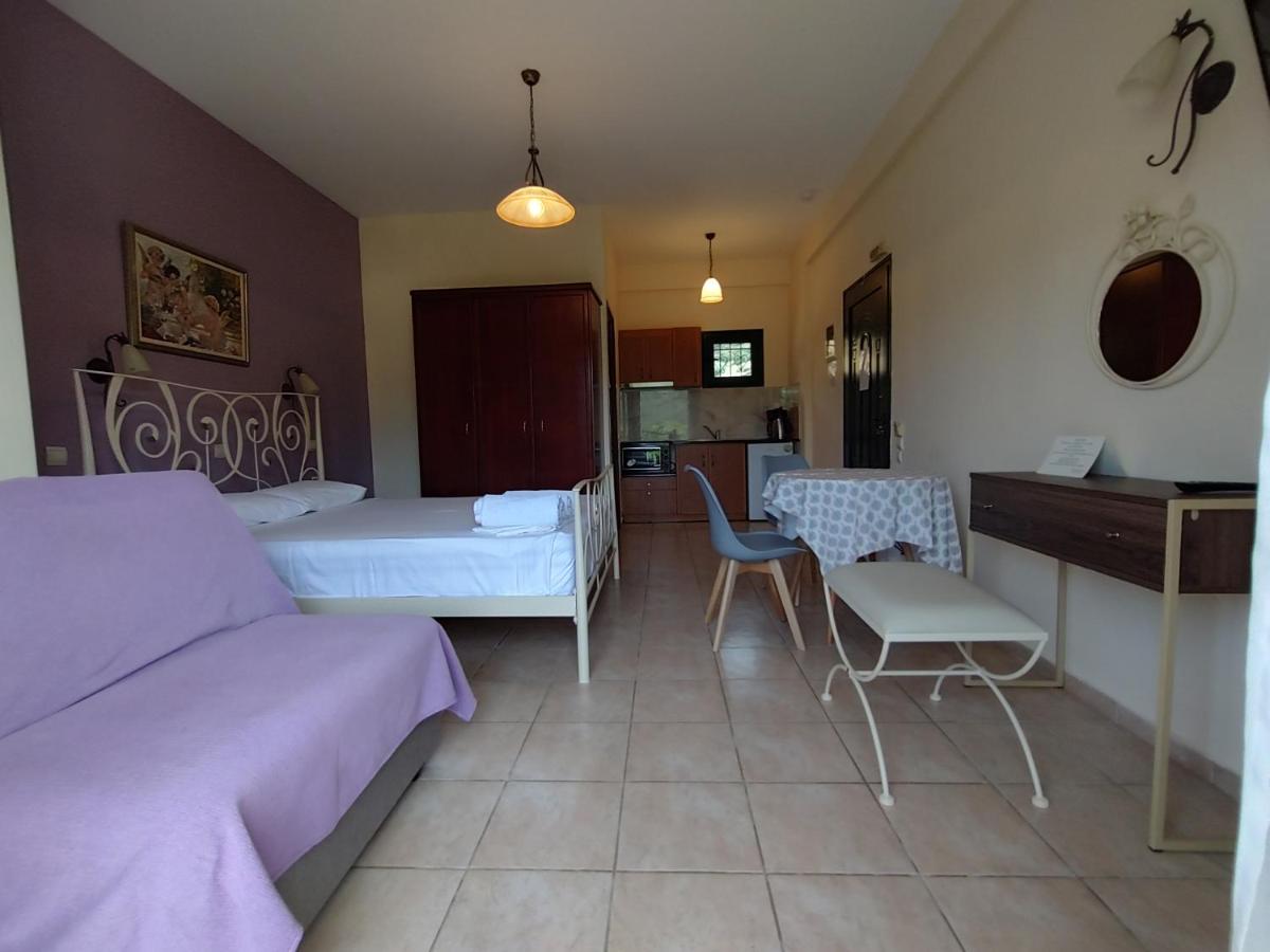 Deluxe Double or Twin Room with Pool View