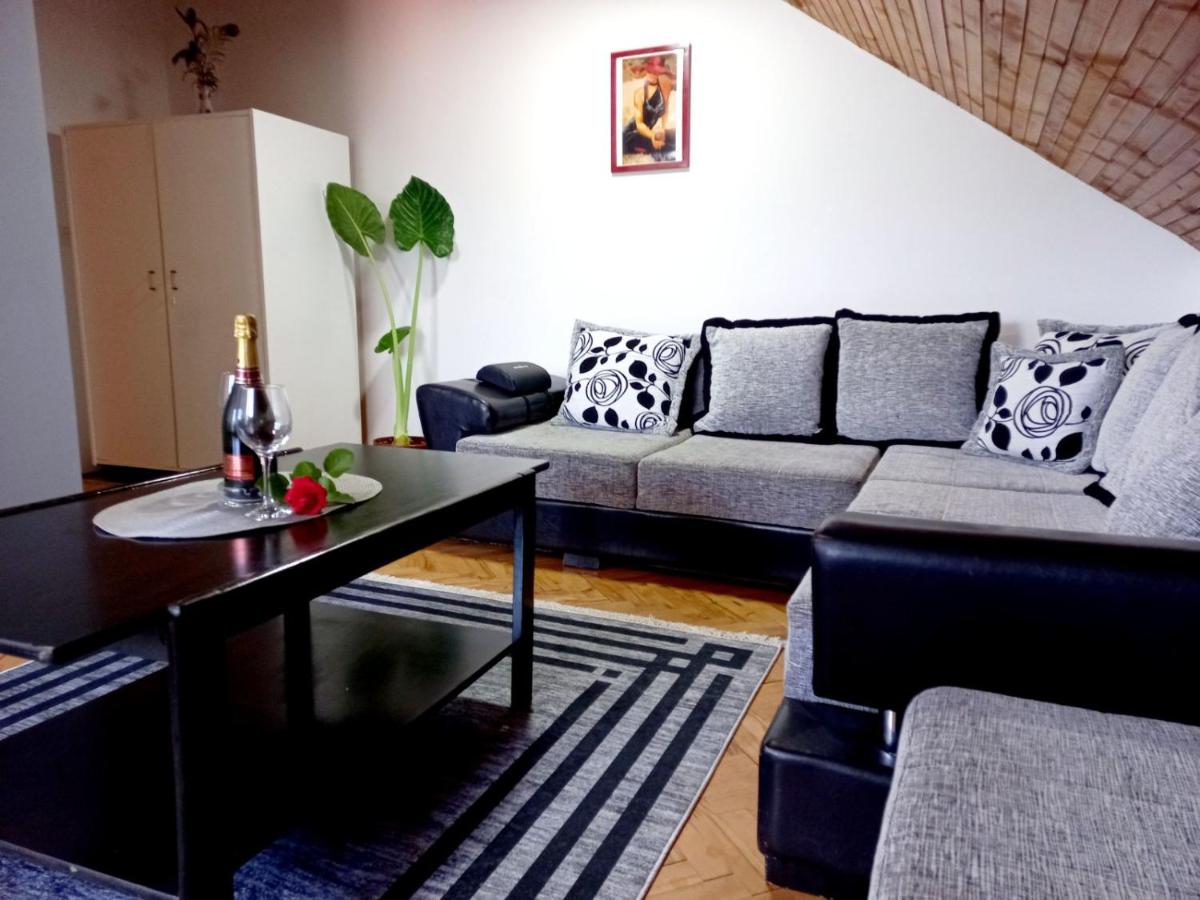 B&B Plijeskovo - Apartman Alex 7 - Bed and Breakfast Plijeskovo