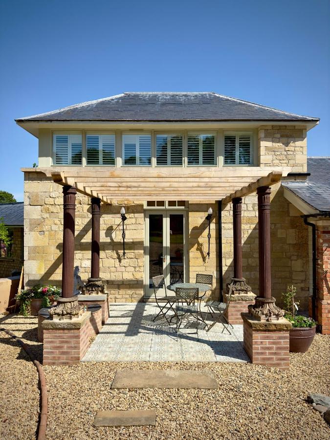 B&B Oakham - Normanton Park House - Luxury Rutland Water Home - Bed and Breakfast Oakham