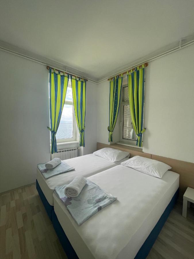 Habitación Triple con vistas al mar - 2ª planta