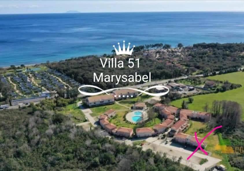 B&B Santa-Maria-Poggio - VILLA MARYSABEL , 2 piscines dans le domaine et mer à 500 m grand espace extérieur - Bed and Breakfast Santa-Maria-Poggio