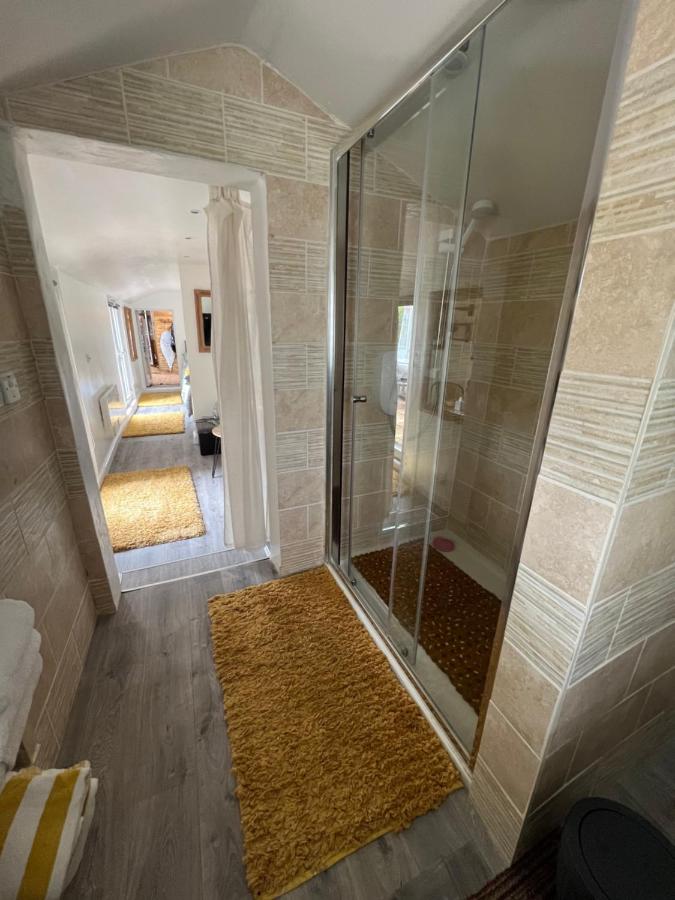Habitación Doble Deluxe con ducha
