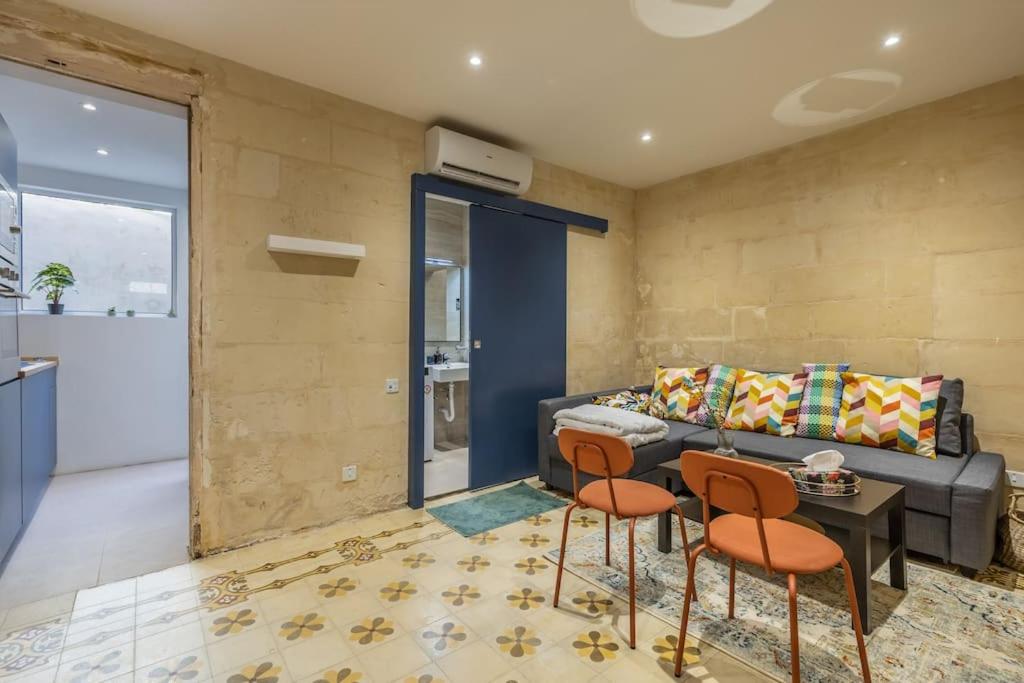 B&B Gżira - Cozy Apartment for 4 in Gzira - Bed and Breakfast Gżira