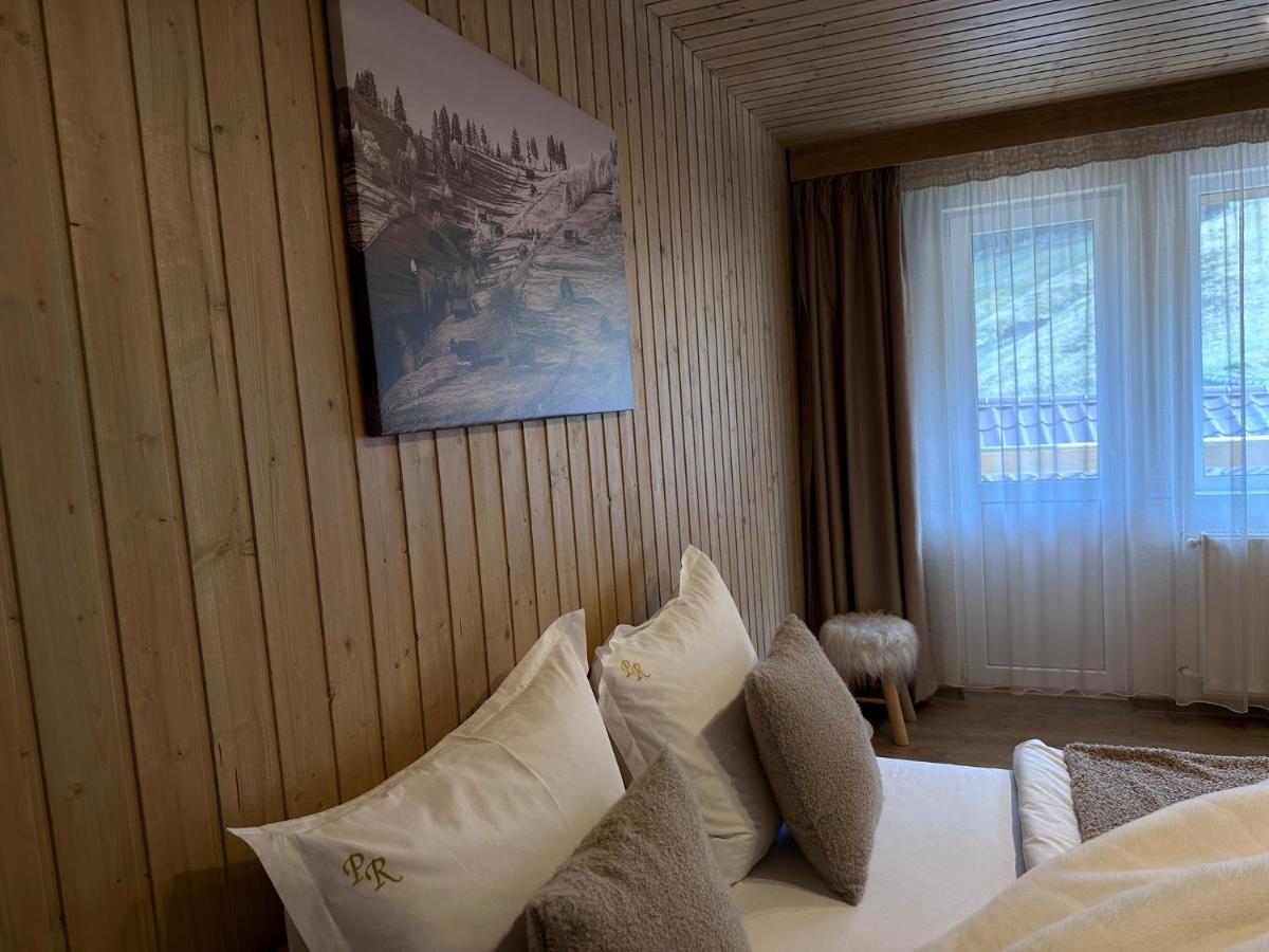 Triple Room with Mountain View