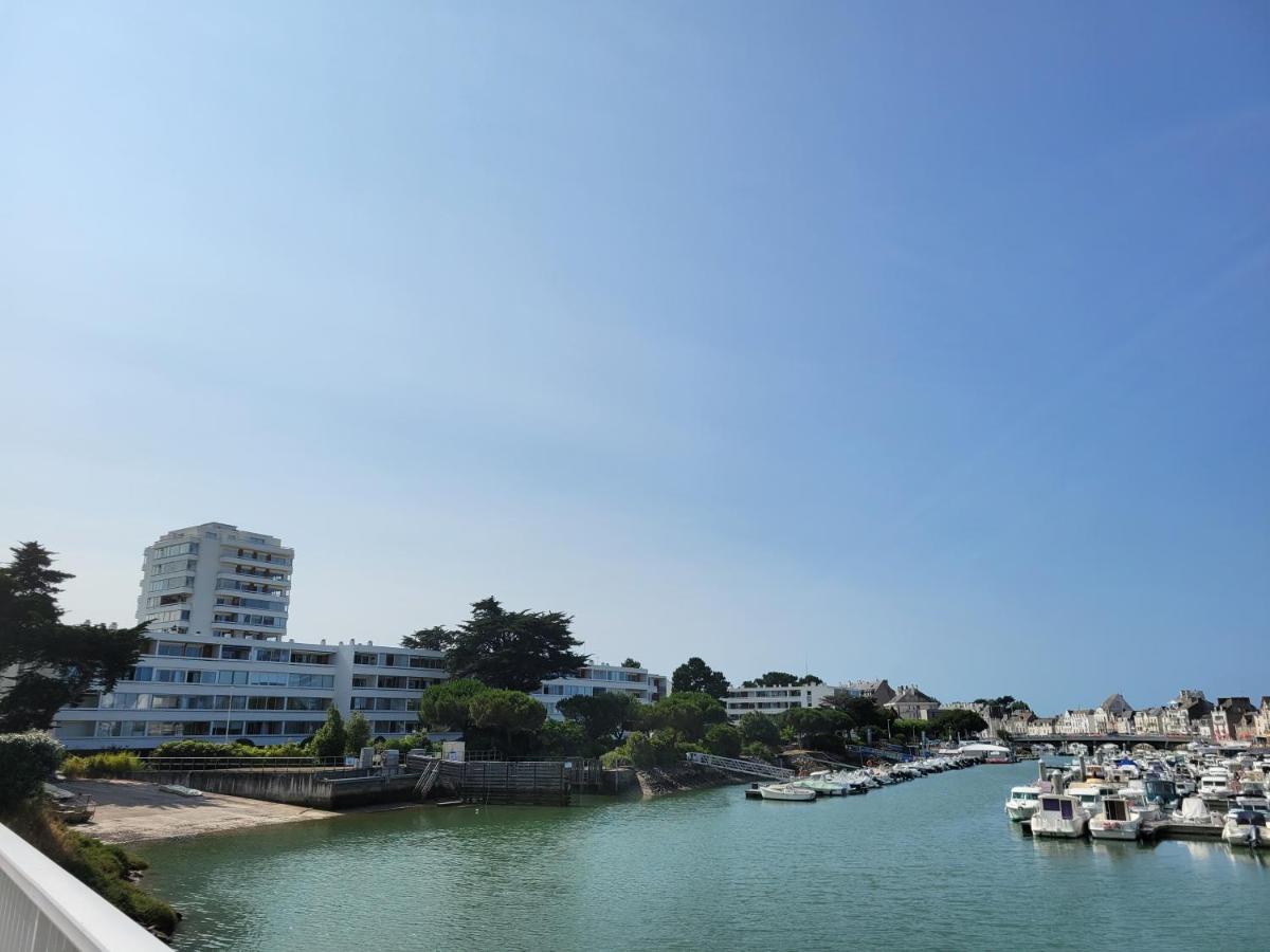 Escapade ensoleillée avec 2 chambres - parking privé et court de tennis à proximité de la Plage Benoît de La Baule - Ferienwohnung