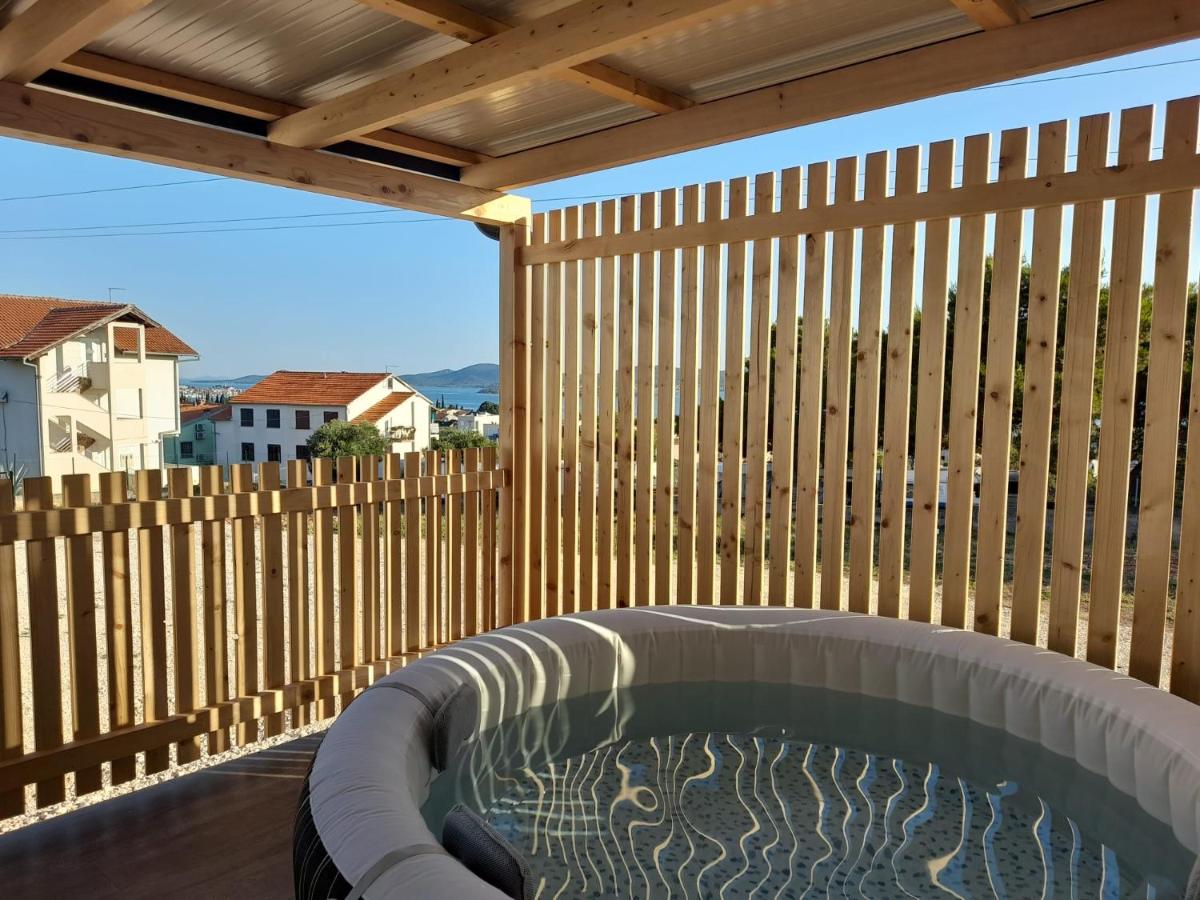 Tiny House Lily with jacuzzi - Chambres d’hôtes Sveti Filip i Jakov