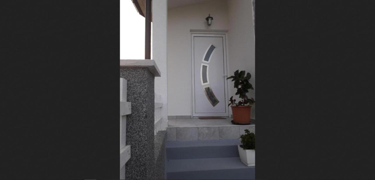 Andjela - B&B Dulcigno