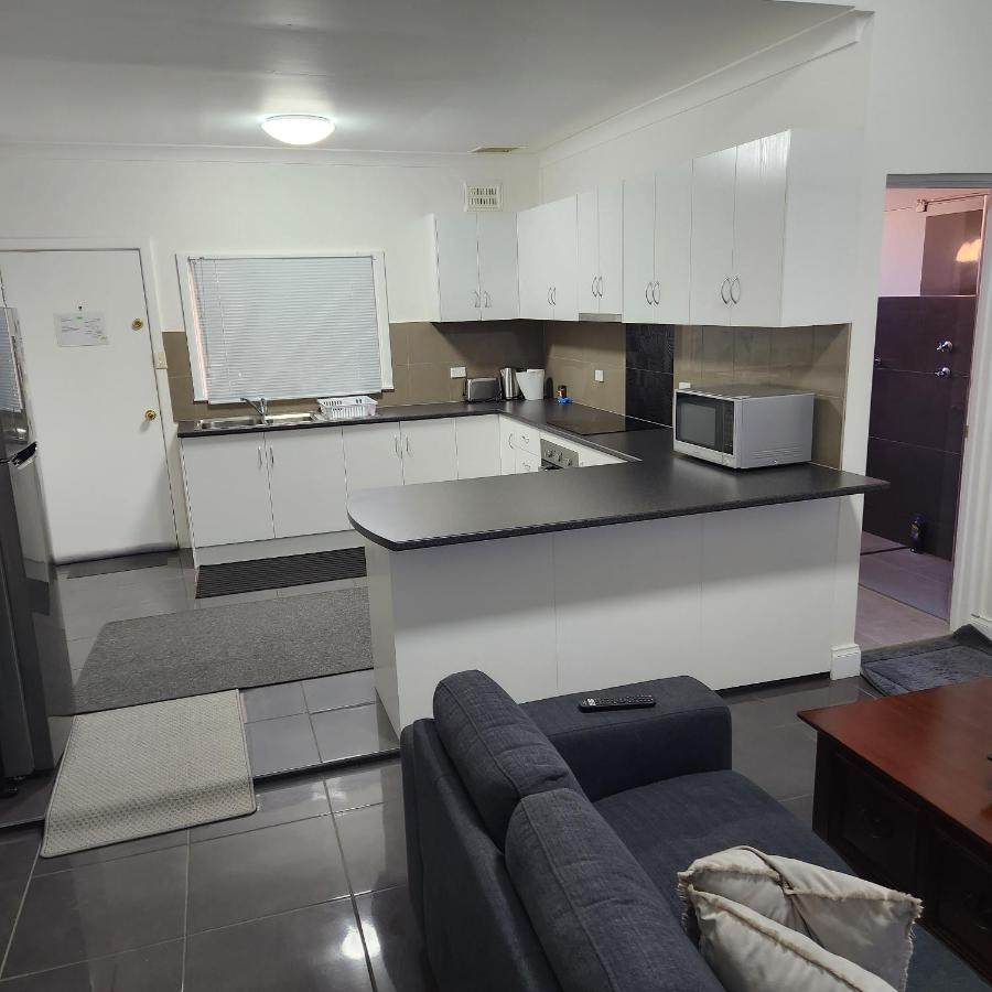 City Villa 39 Blende st Broken Hill NSW 2880 - Chambres d’hôtes