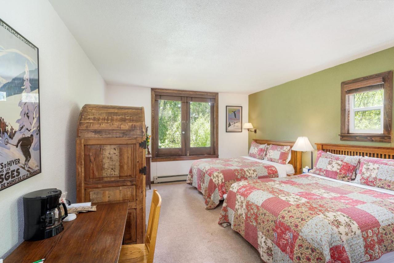 B&B Telluride - Manitou Lodge 3 Hotel Room - Bed and Breakfast Telluride