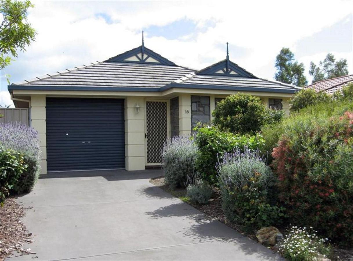 Great Home Close to Encounter Lakes Beach - B&B