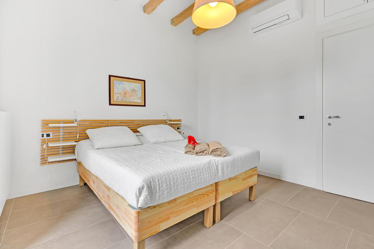 Alessia's Flat- Naviglio Grande - B&B Buccinasco