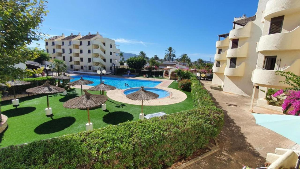 Acogedor apartamento en la Playa. Urbanización La Felicidad. Las Marinas - Chambres d'hôtes Denia