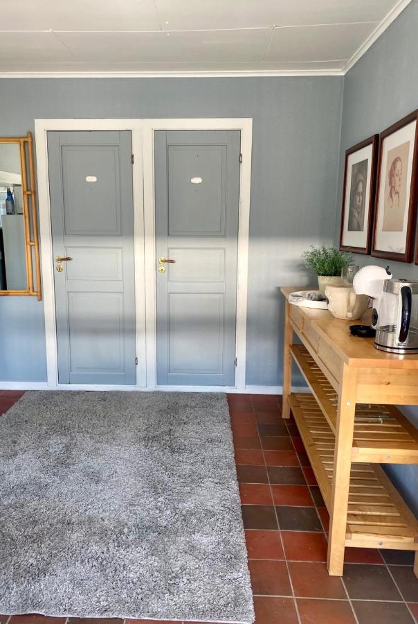 Koselig hytte langs elven - B&B Skien