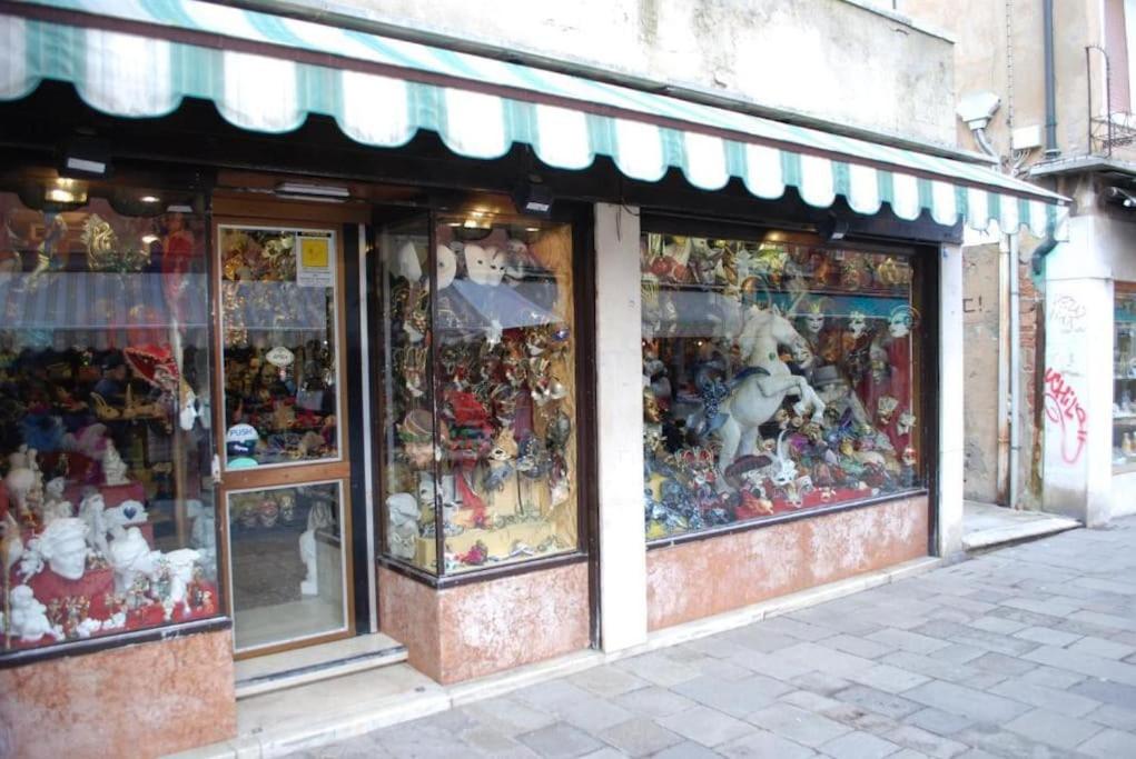 Apartment Close Guglie Bridge - B&B Venezia