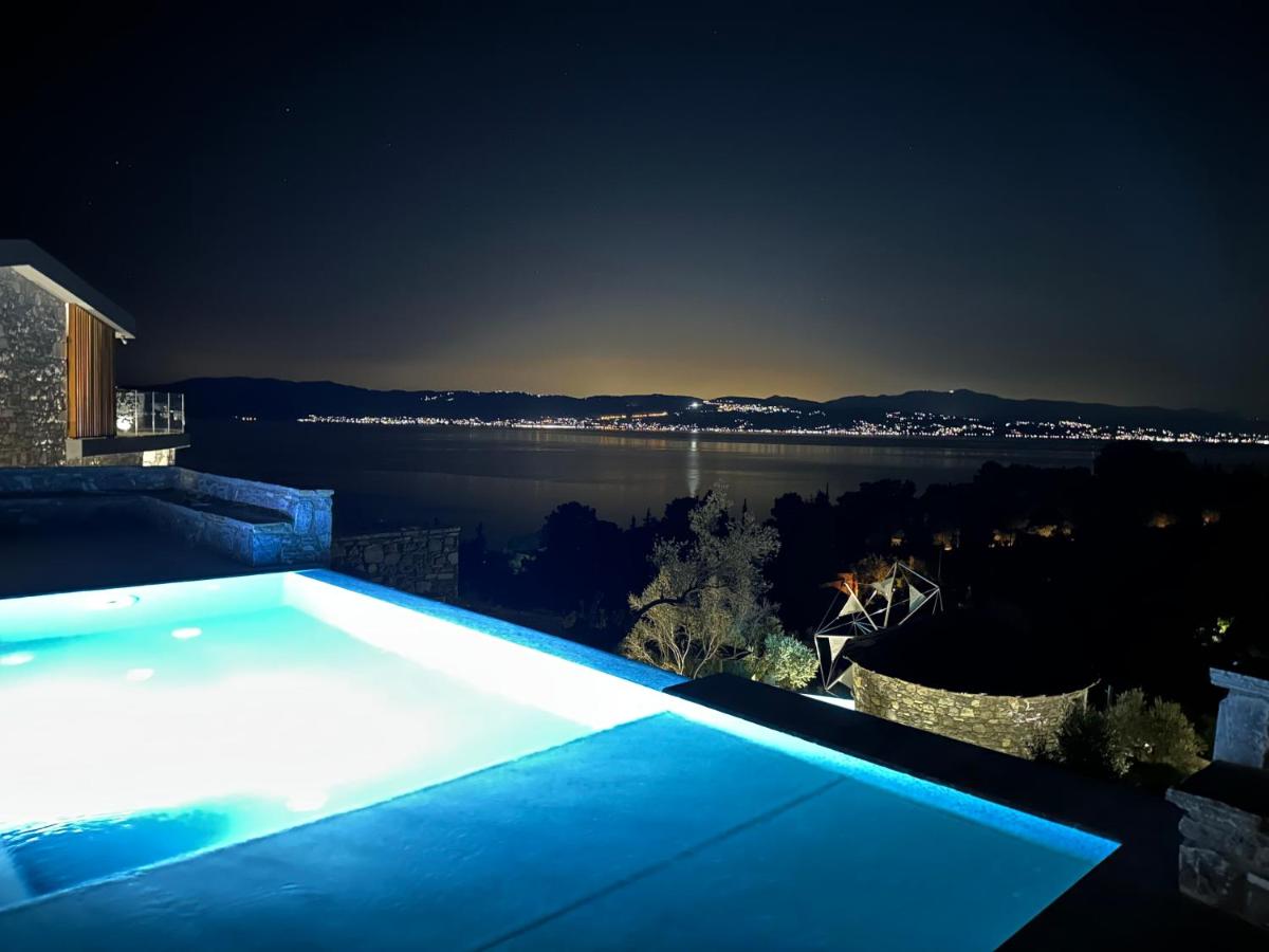 Windmills & The Villas-Aiolos ll - B&B