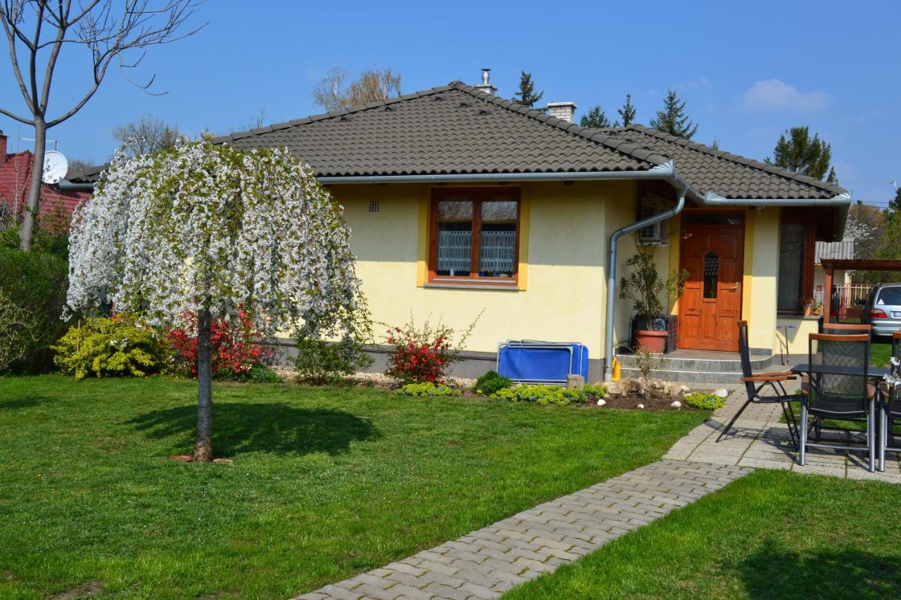 Holiday Vendégház - Ferienwohnung