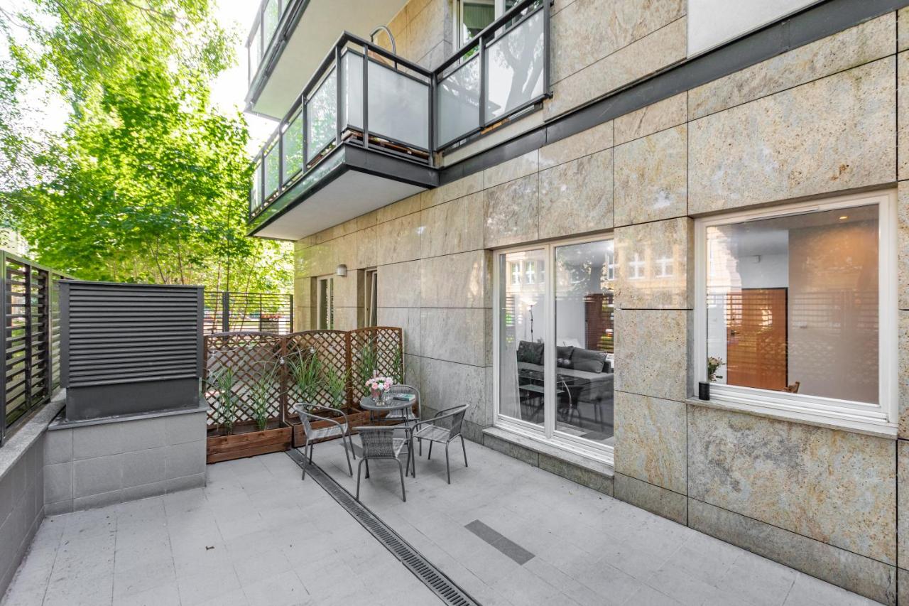 Studio with Terrace
