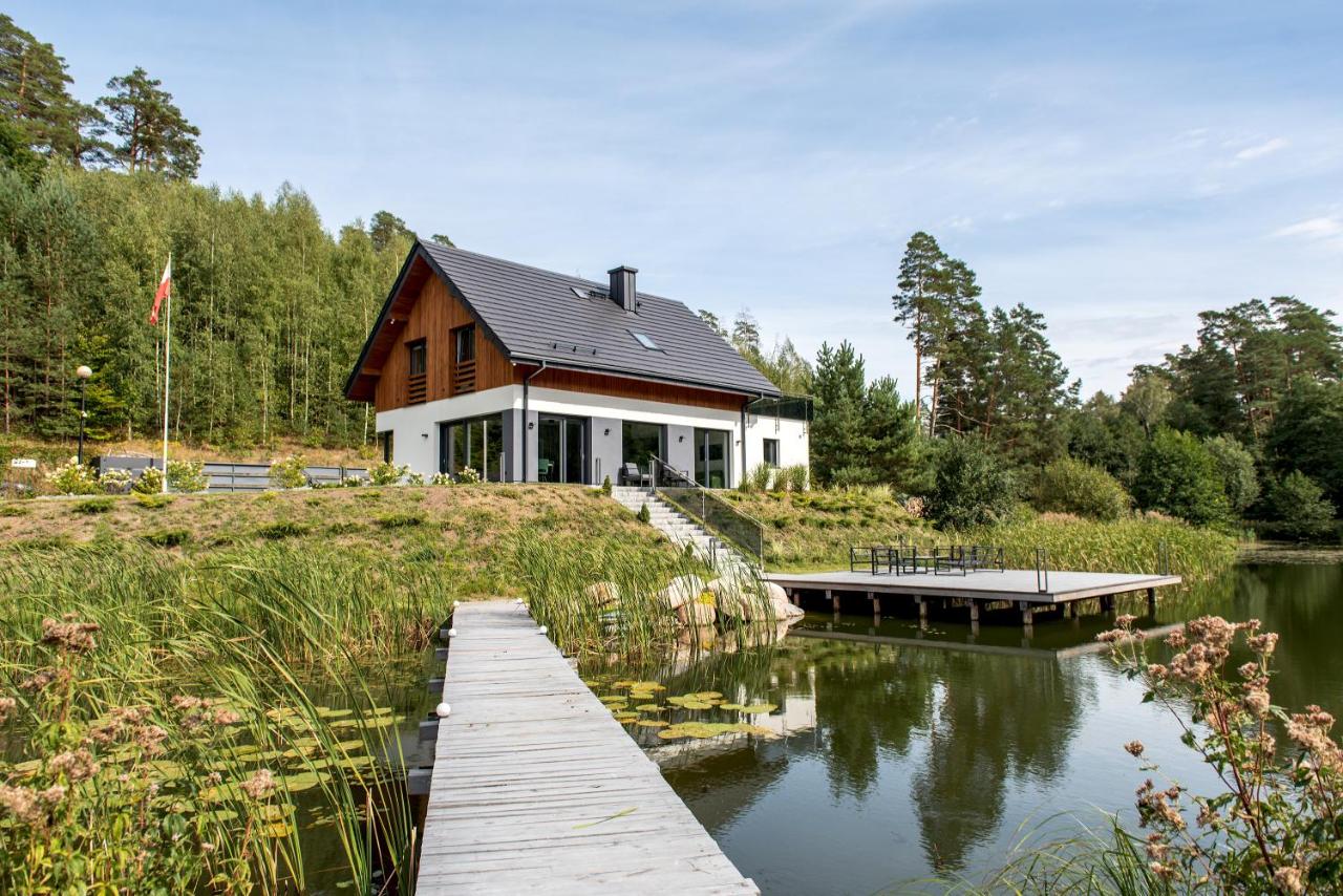 Rezydencja nad jeziorem Lutek - B&B