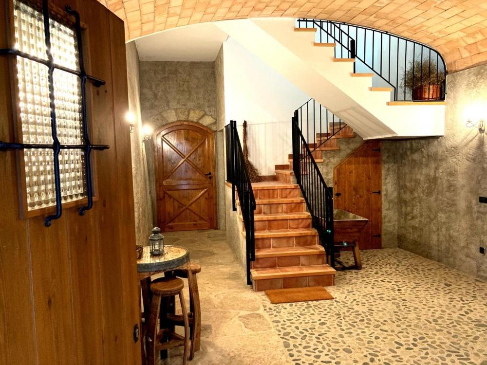Quiet apartment in the heart of town with a large terrace l'Abatanador - Chambres d'hôtes Artesa de Segre