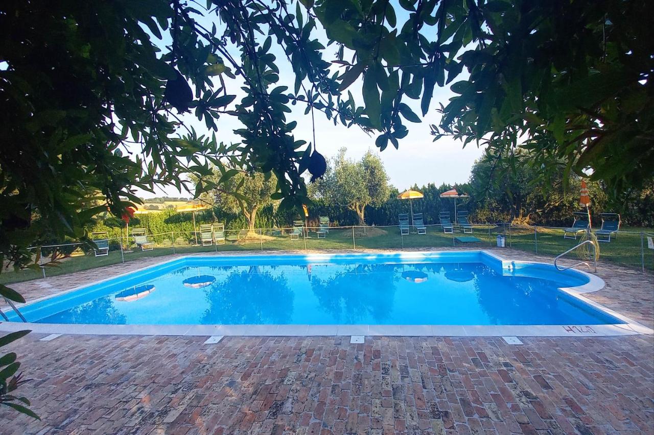 B&B San Costanzo - Agri Divin Amore - Bed and Breakfast San Costanzo
