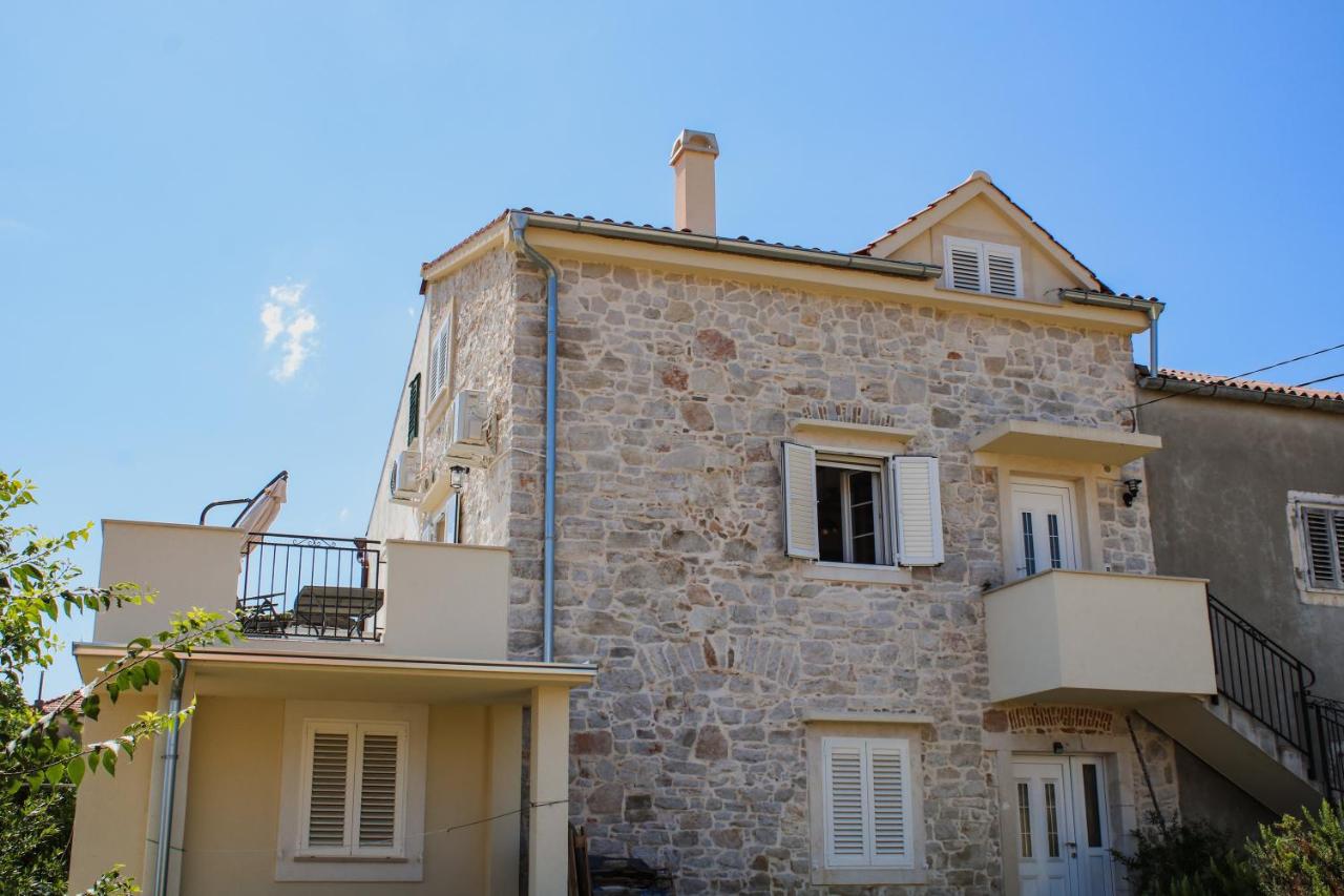 Apartment JAKIL - B&B Preko