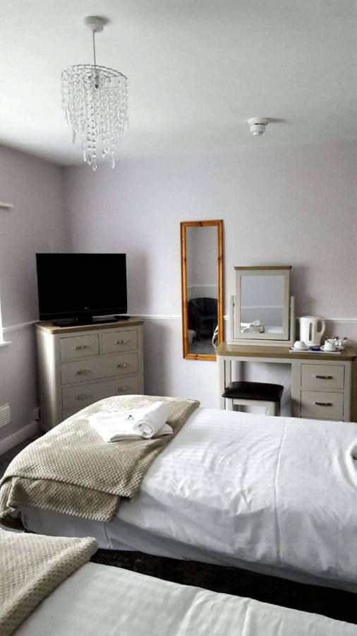 Chambre Lits Jumeaux avec Salle de Bains Privative
