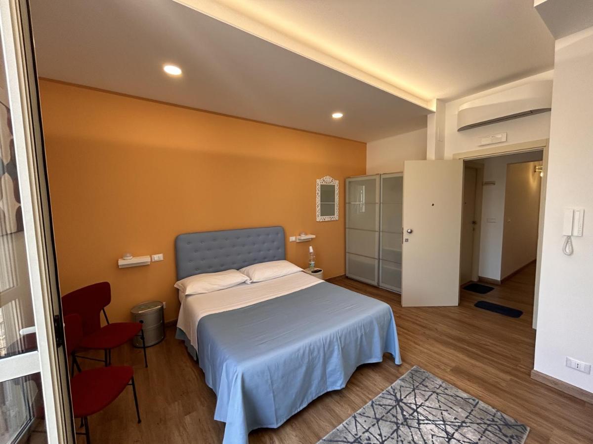 Driepersoonskamer met Eigen Badkamer