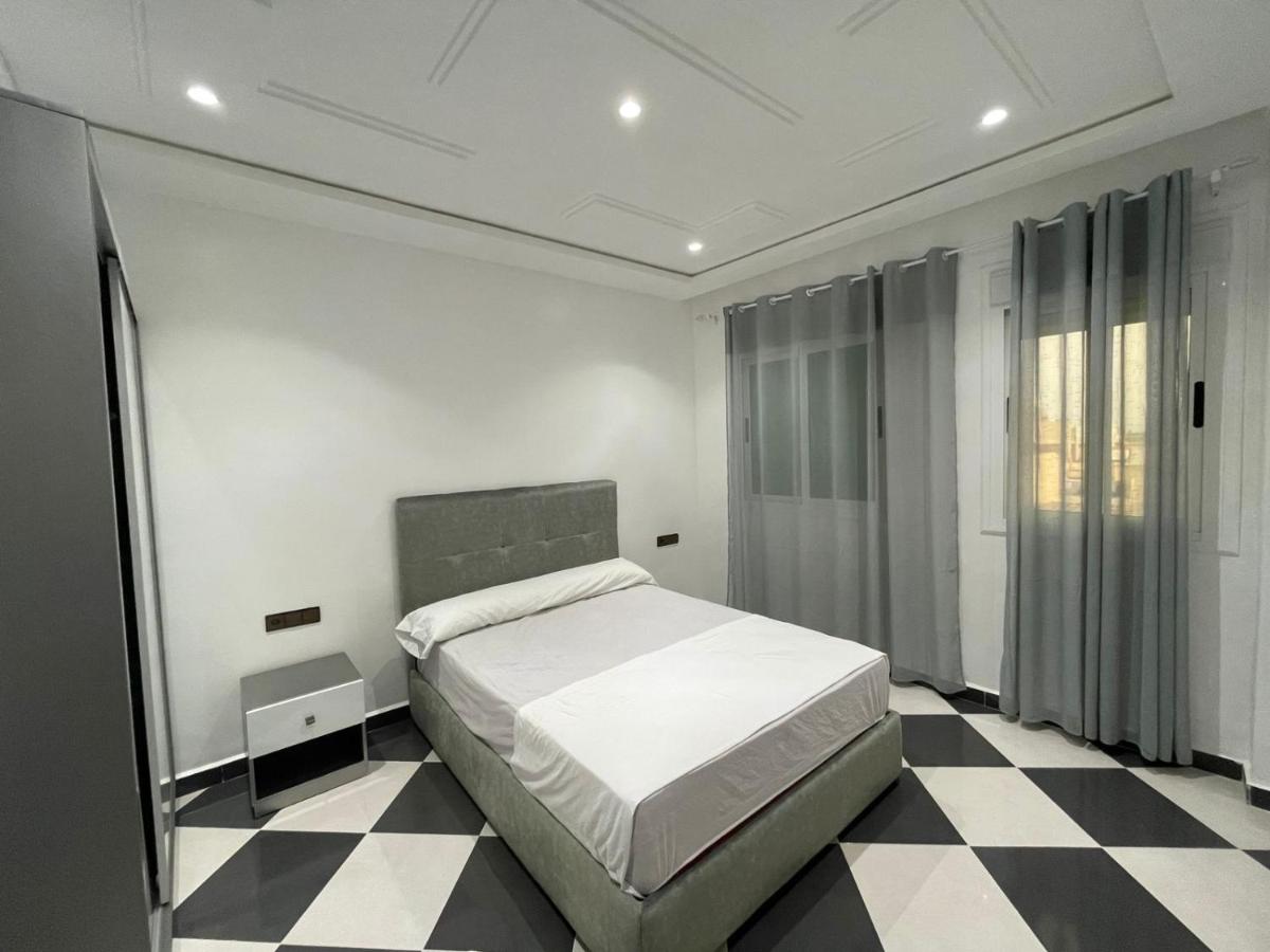 Dina Apartments - B&B Fnidek