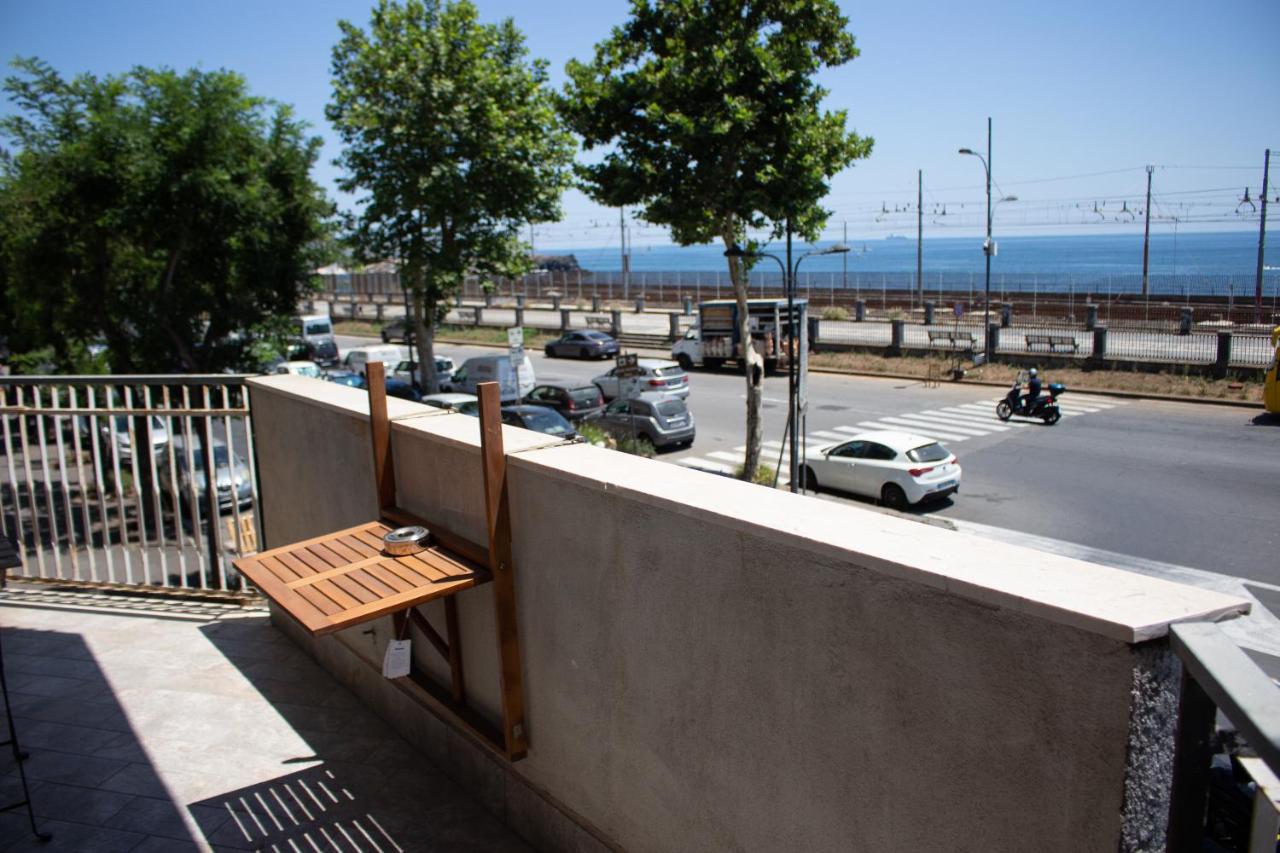 Doppelzimmer mit Balkon und Meerblick