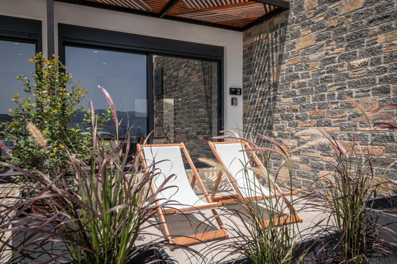 Beachfront Salty Sea Luxury Suite 2 - Ferienwohnung