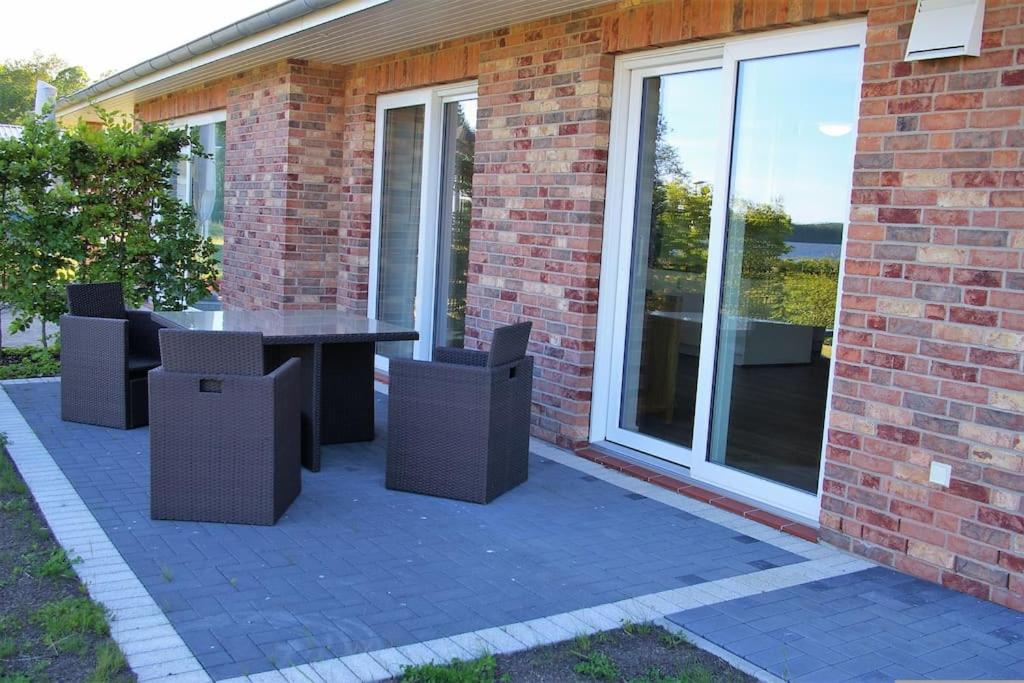 FeWo Am See 12 - Ferienwohnung Klein Wittensee