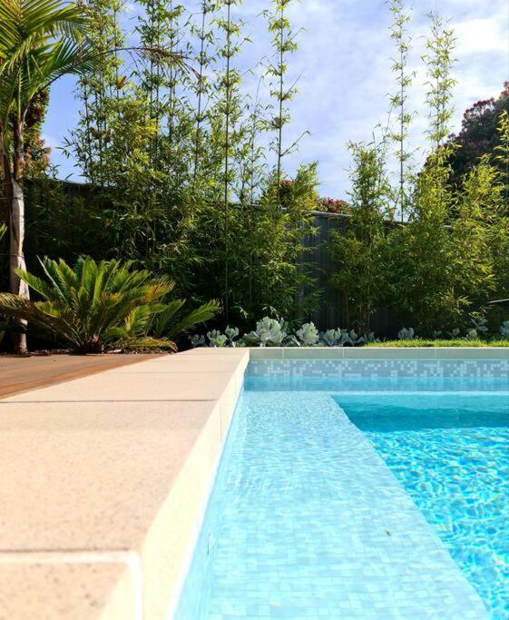 B&B Saint Leonards - Bella Beach Resort - An Oasis on the Bellarine with heated pool - Bed and Breakfast Saint Leonards