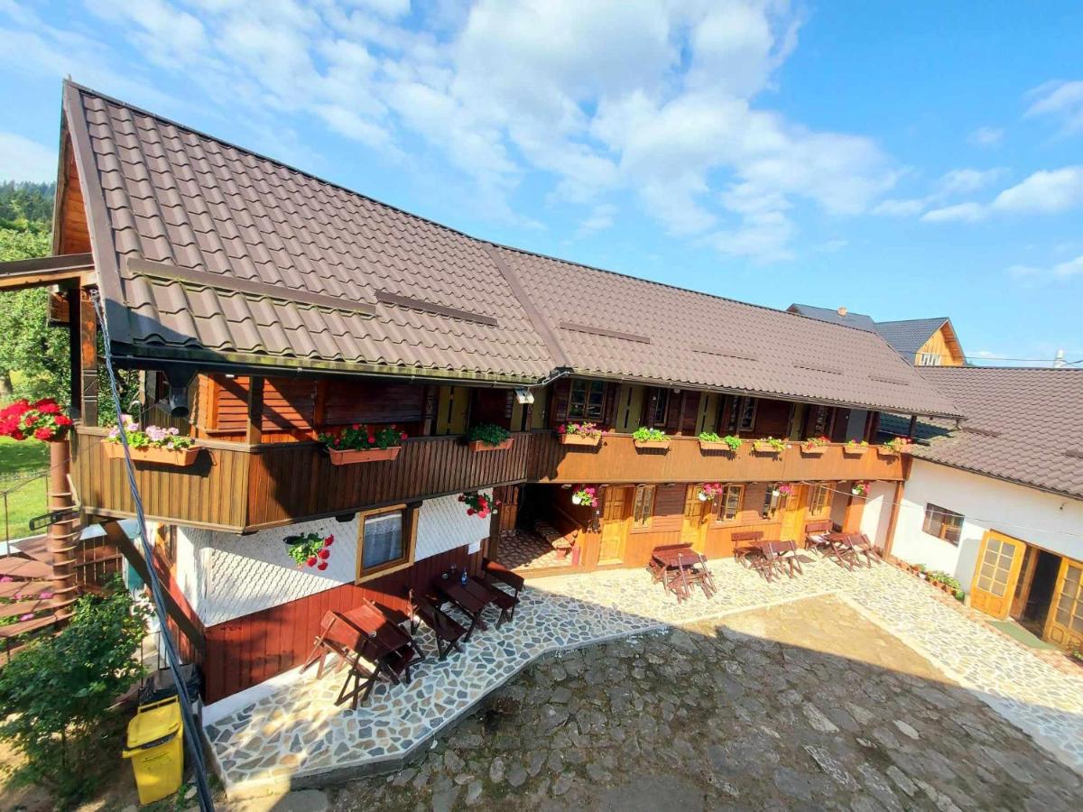 PENSIUNEA BOCA VORONET - Chambres d’hôtes Voroneţ