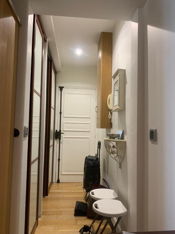 Confort à Paris, 8ème, galerie Lafayette, Louvre, champs Elysée - B&B Paris