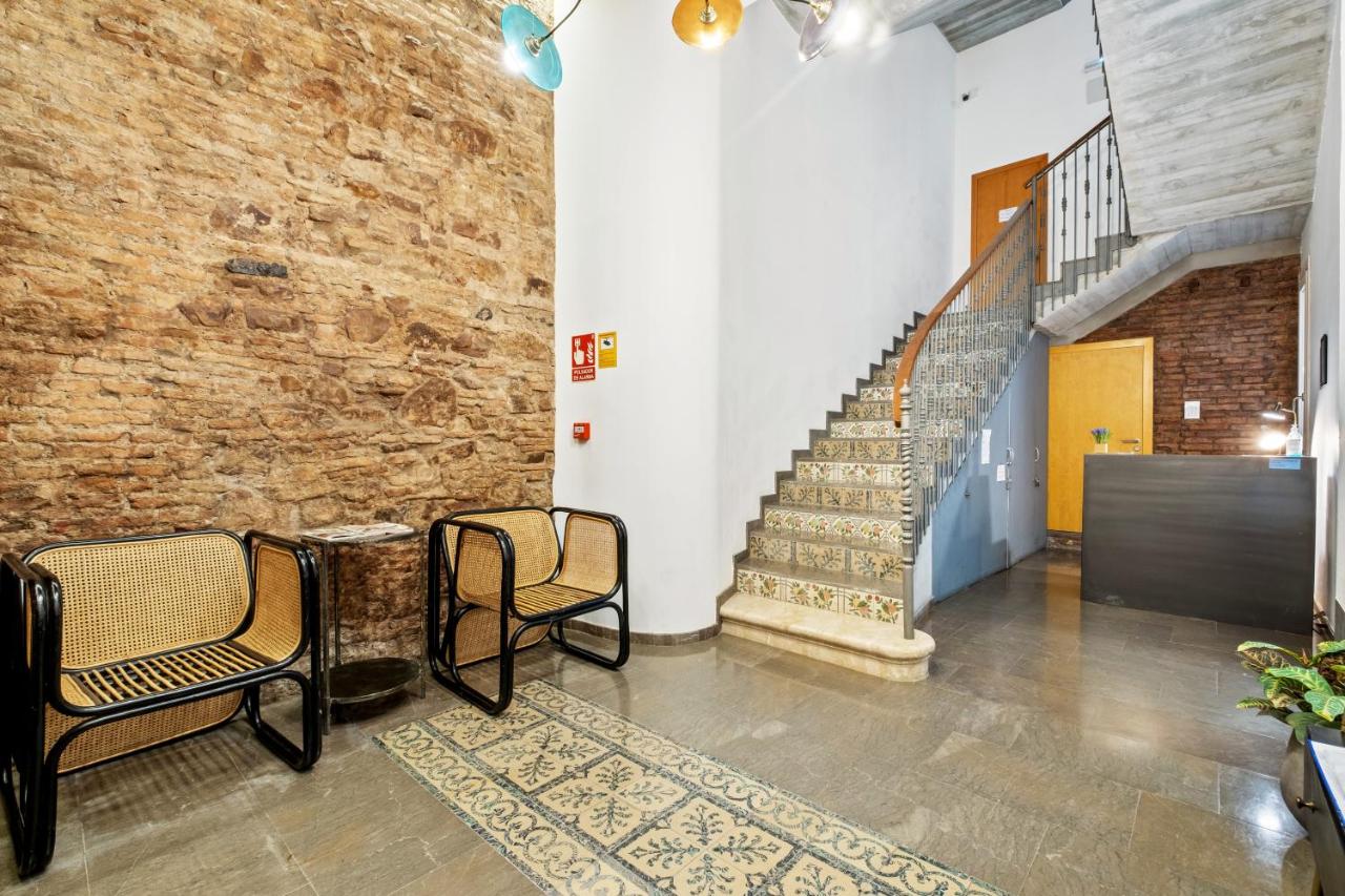 One-Bedroom Apartment with Patio