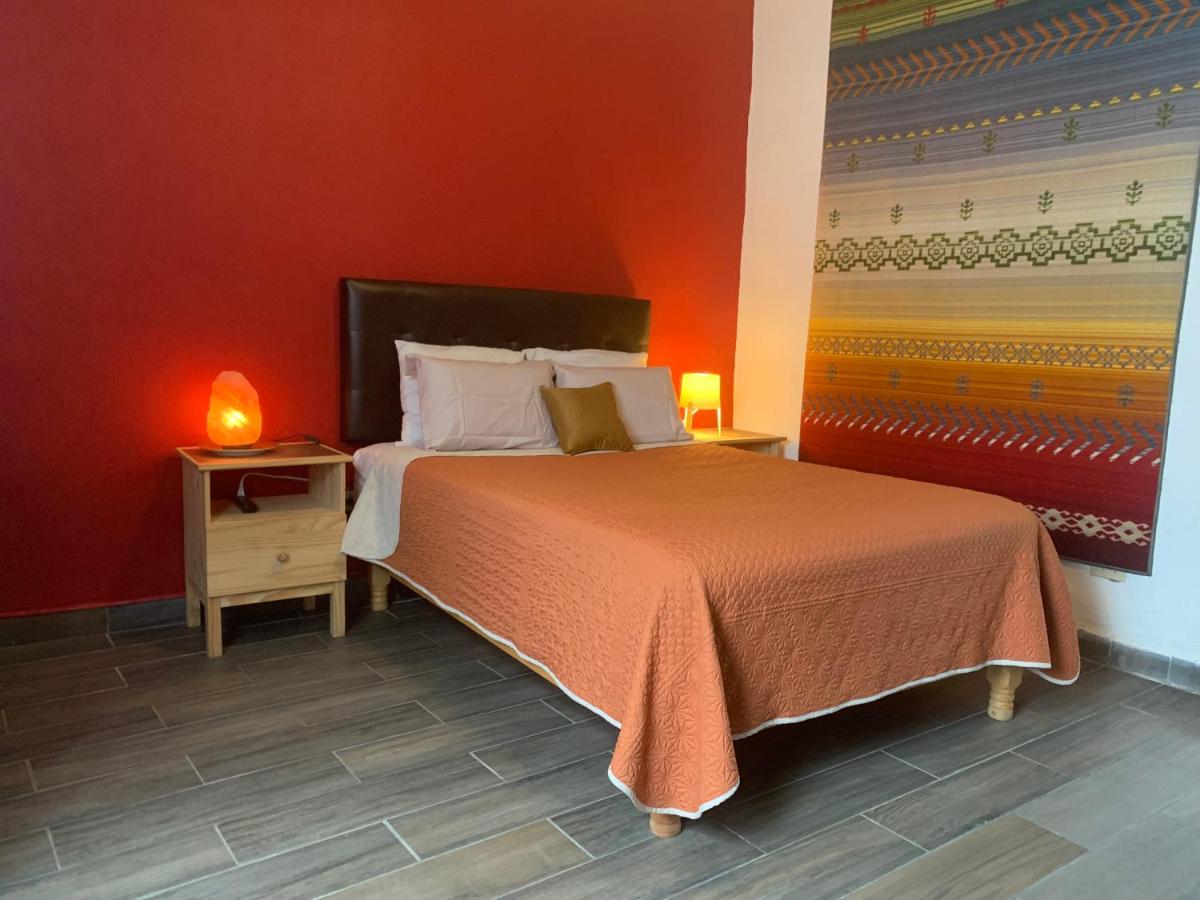 Casa Madero Beautiful 2BR apt one Block from Malecón! Best Location! - B&B La Paz