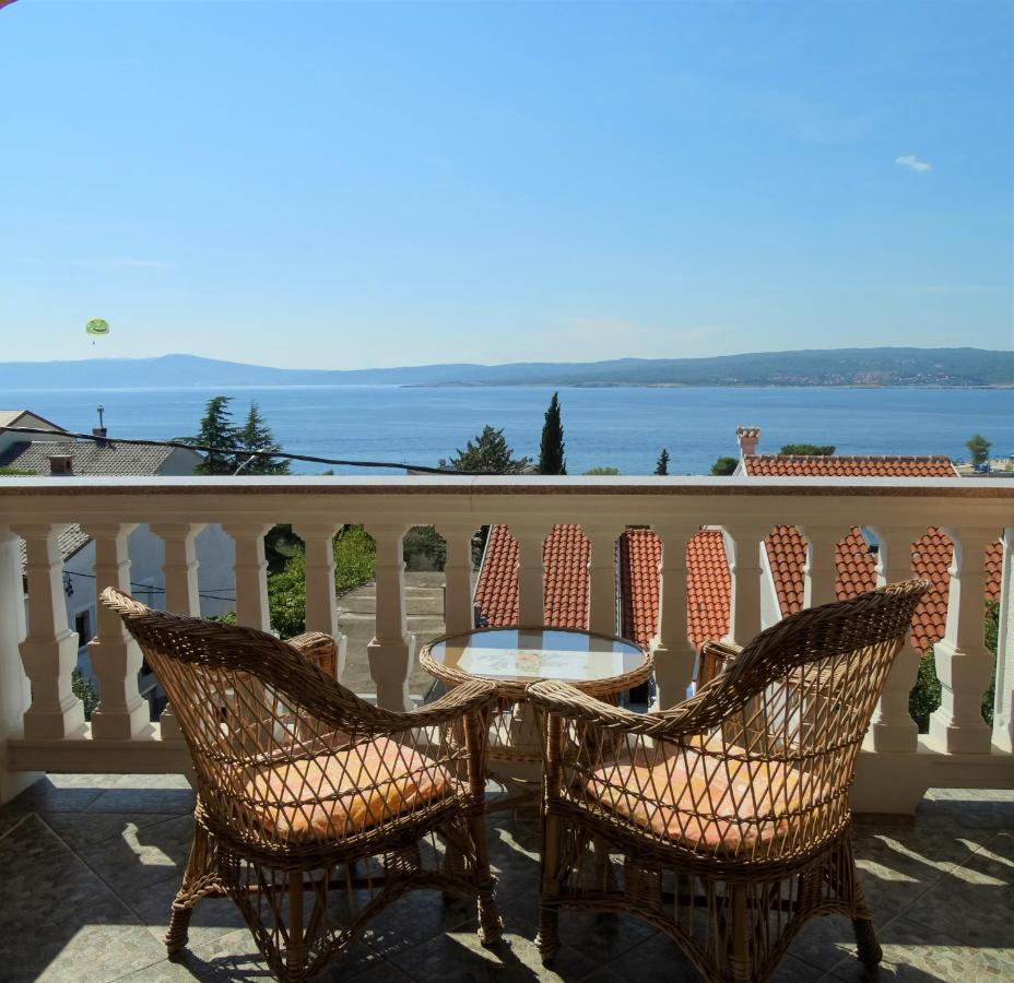 Apartmani Crikvenica 31062 - Vitomir - B&B