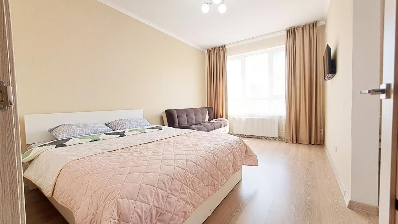 Алтын Шар 11 Квартира 1-комн в районе Хан-Шатыра - Bed and Breakfast Taldykol’