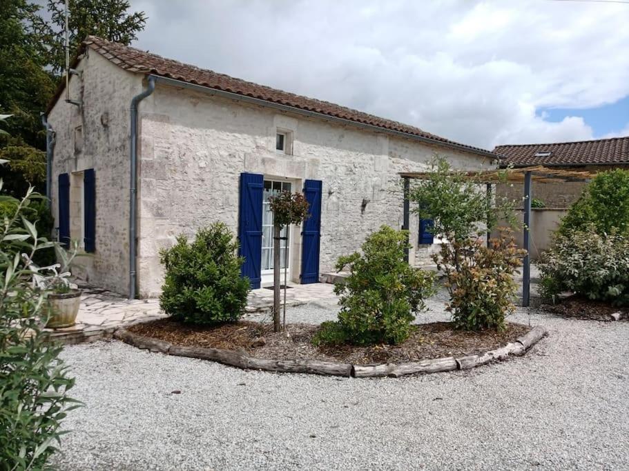 Petite maison de charme Les Chats Pîtres - B&B