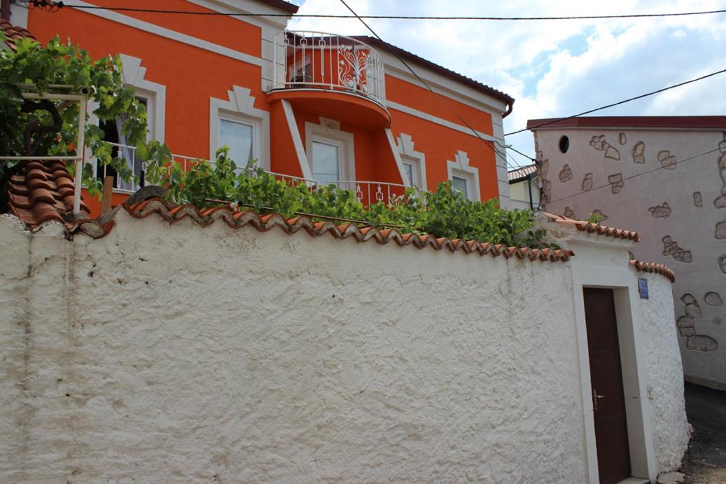 Studio with Balcony