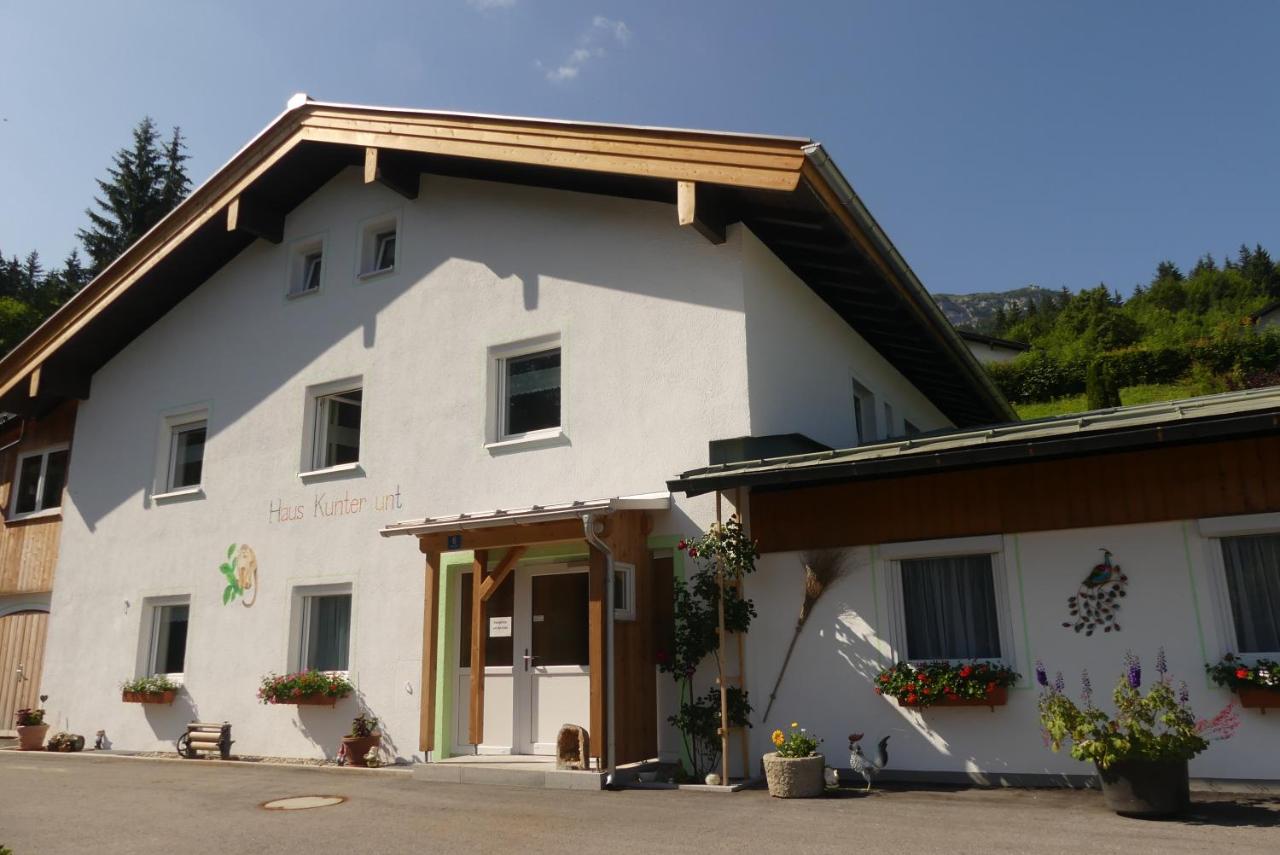 B&B Berchtesgaden - Ferienwohnungen Haus Kunterbunt - Bed and Breakfast Berchtesgaden
