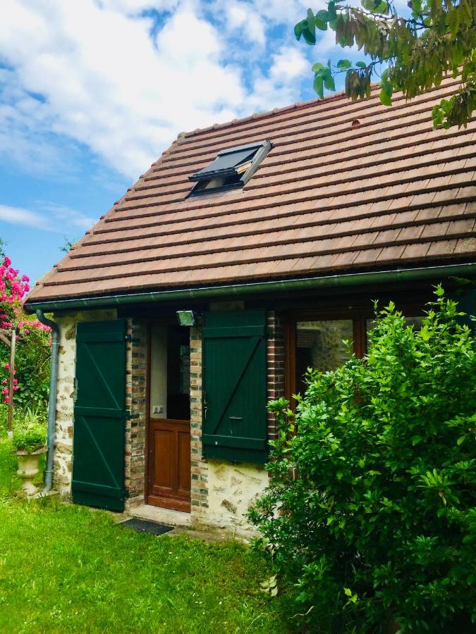 B&B Saint-Hilaire-sous-Romilly - La maisonnette - Bed and Breakfast Saint-Hilaire-sous-Romilly