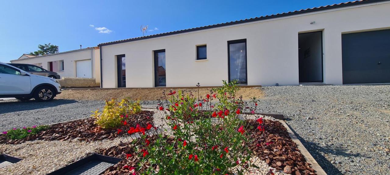 Gîte la Couzinette 3km du parc Puy du Fou - B&B