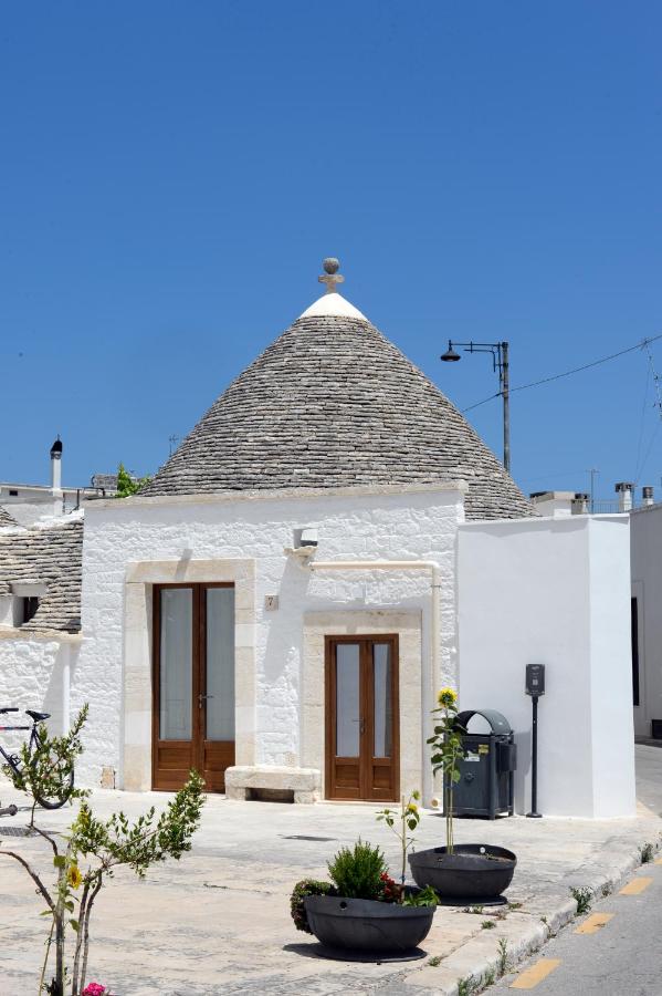 Trullo Vino & Amore - Bed and Breakfast Alberobello