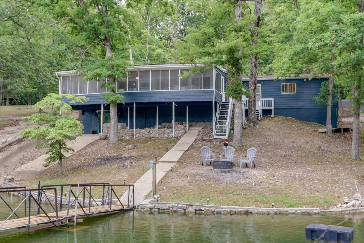 B&B Sunrise Beach - Lake of the Ozarks Getaway with Private Dock! - Bed and Breakfast Sunrise Beach